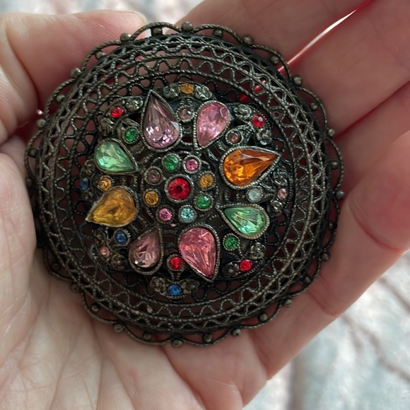 Beautiful multicolored brooch. - Picture 4 of 4